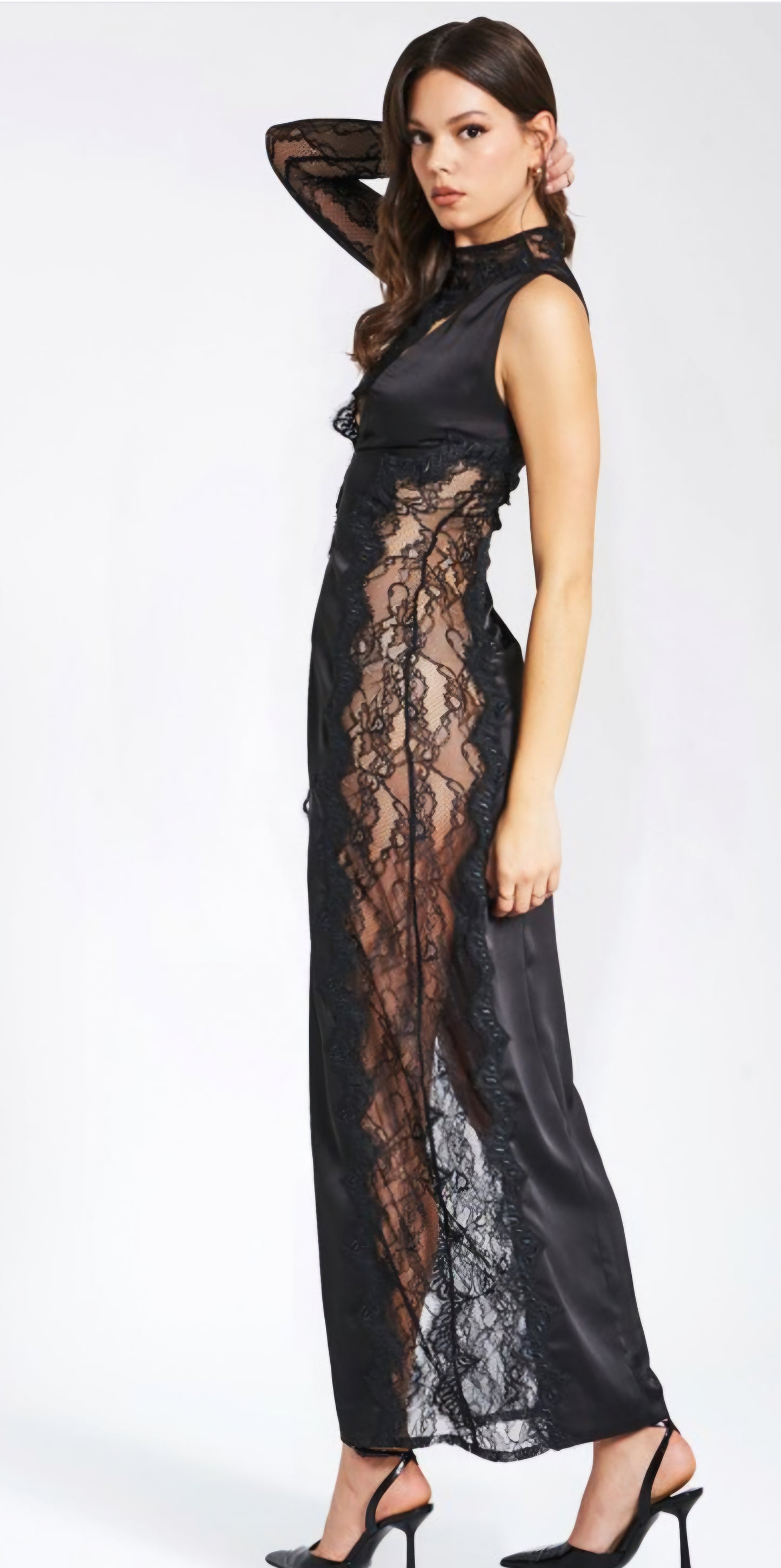 MISS CIRCLE WESLYN SATIN LACE MAXI DRESS