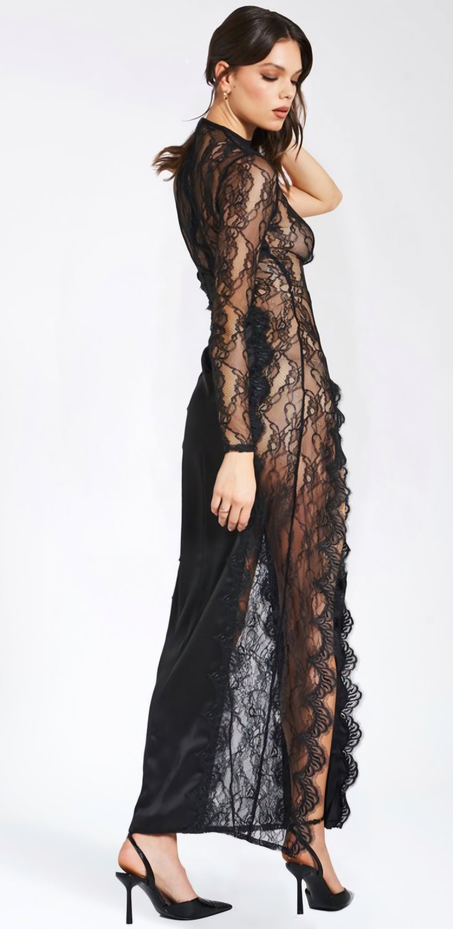 MISS CIRCLE WESLYN SATIN LACE MAXI DRESS