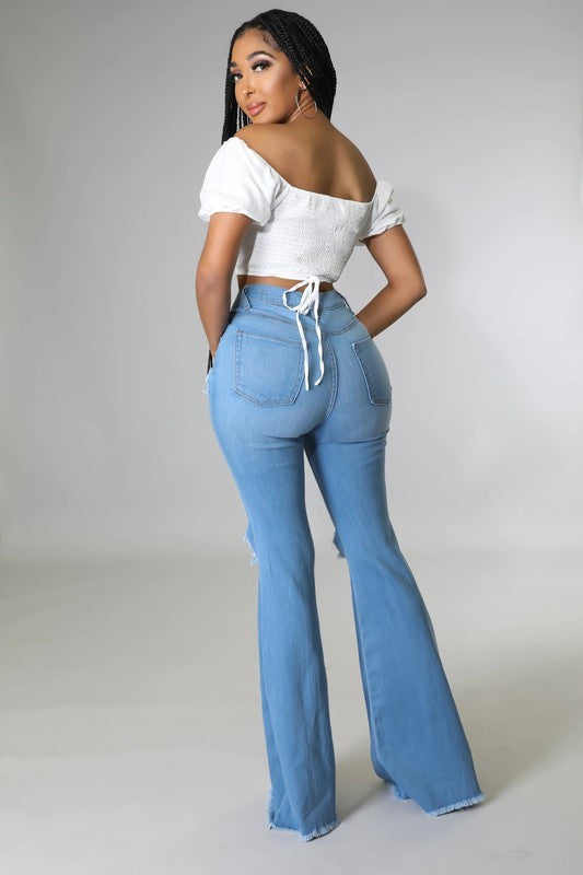 KNEE RIP FLARE JEANS