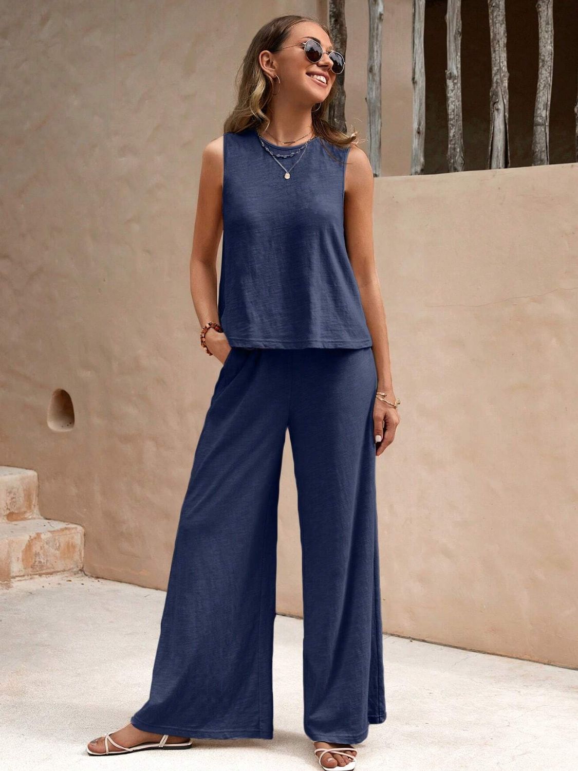 ROUND NECK SLEEVELESS TOP AND WIDE LEG PANTS SET