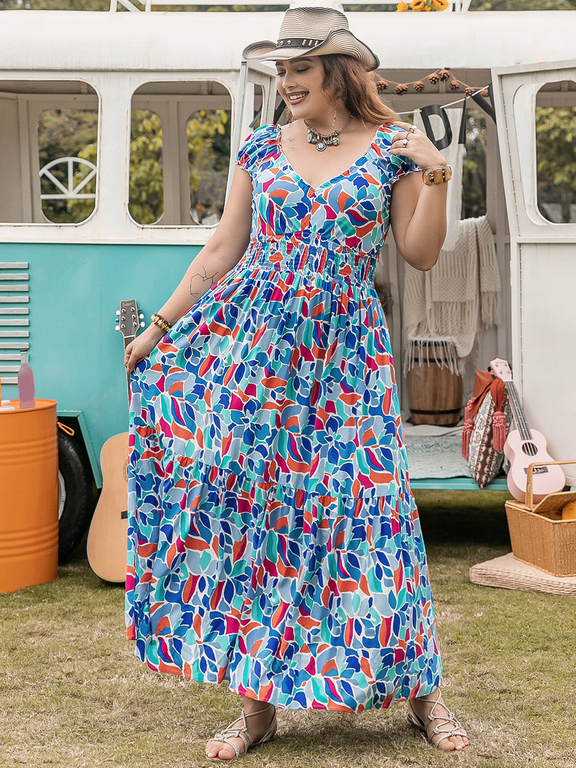 PLUS SIZE PRINTED CAP SLEEVE DRESS