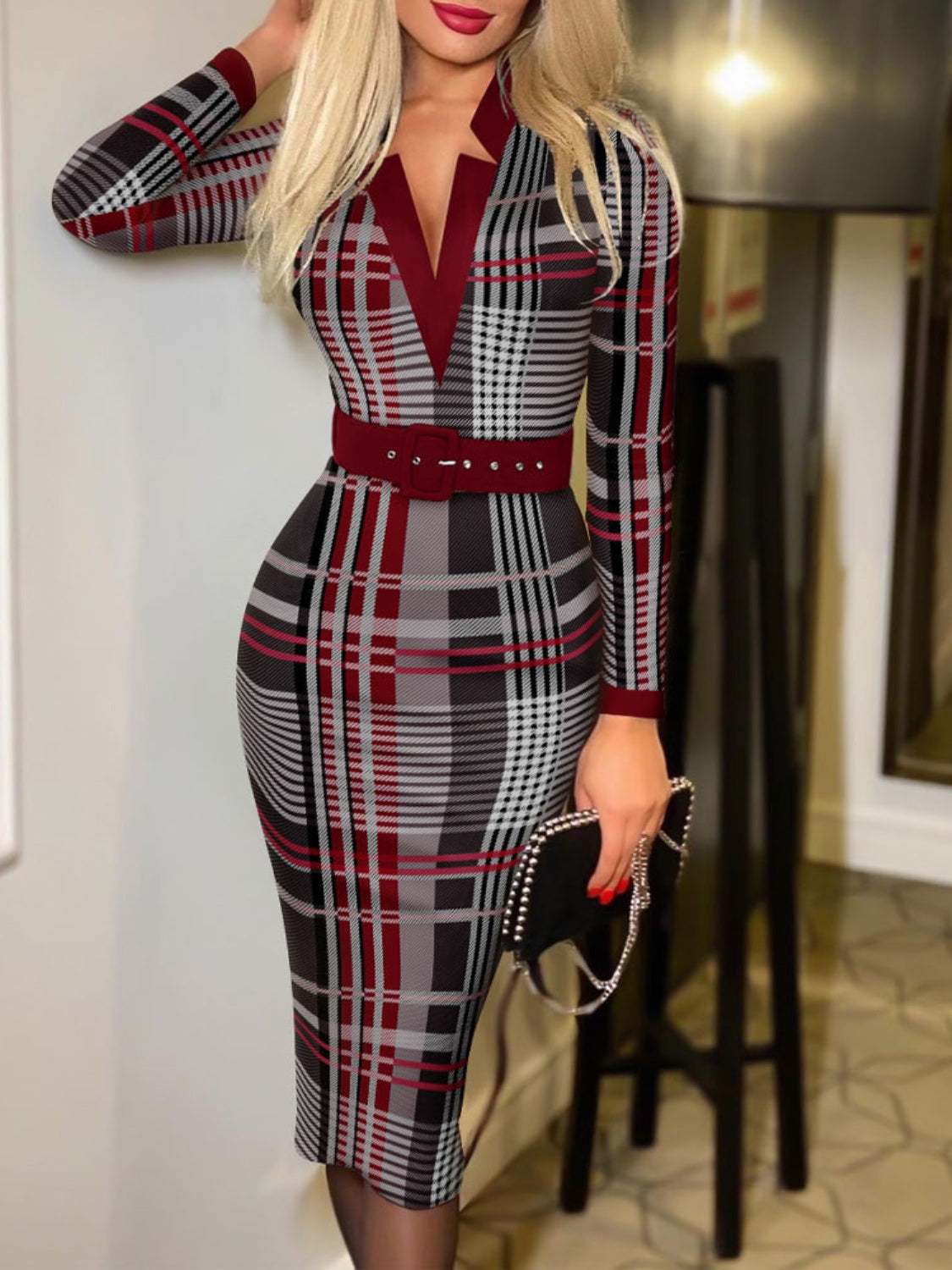 PRINTED NOTCHED LONG SLEEVE MIDI DRESS