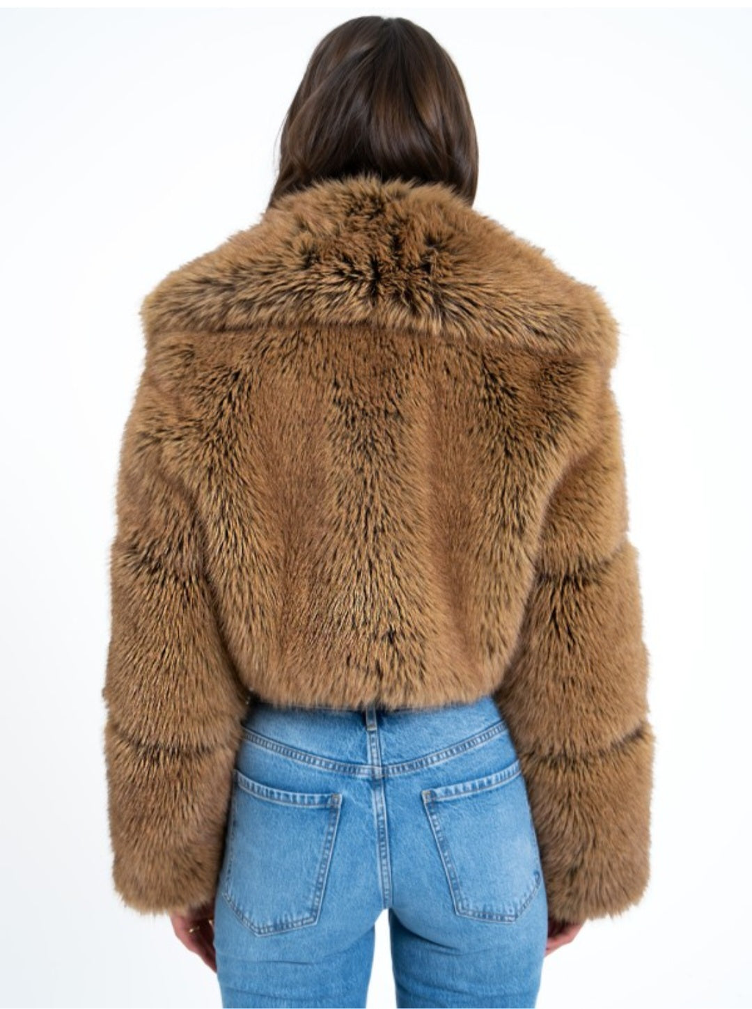 MISS CIRCLE YADAVI VEGAN FUR CROPPED JACKET