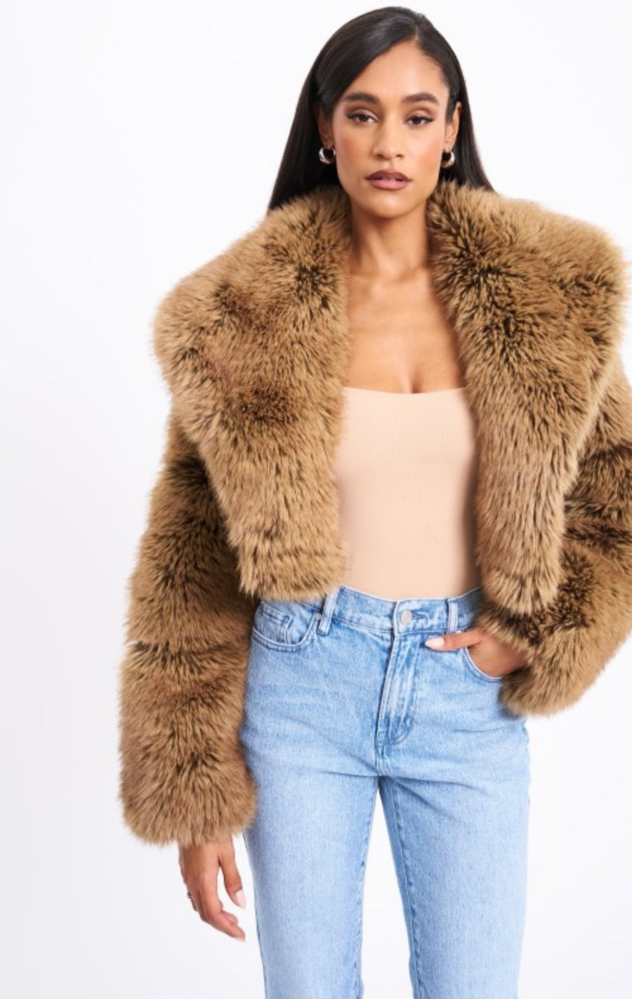 MISS CIRCLE YADAVI VEGAN FUR CROPPED JACKET