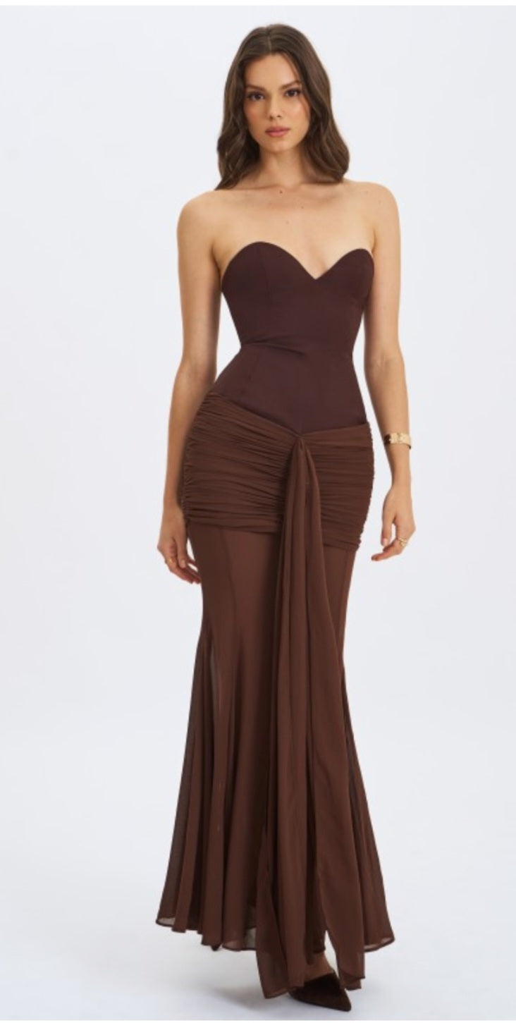 MISS CIRCLE GIOVANA STRAPLESS MESH GOWN