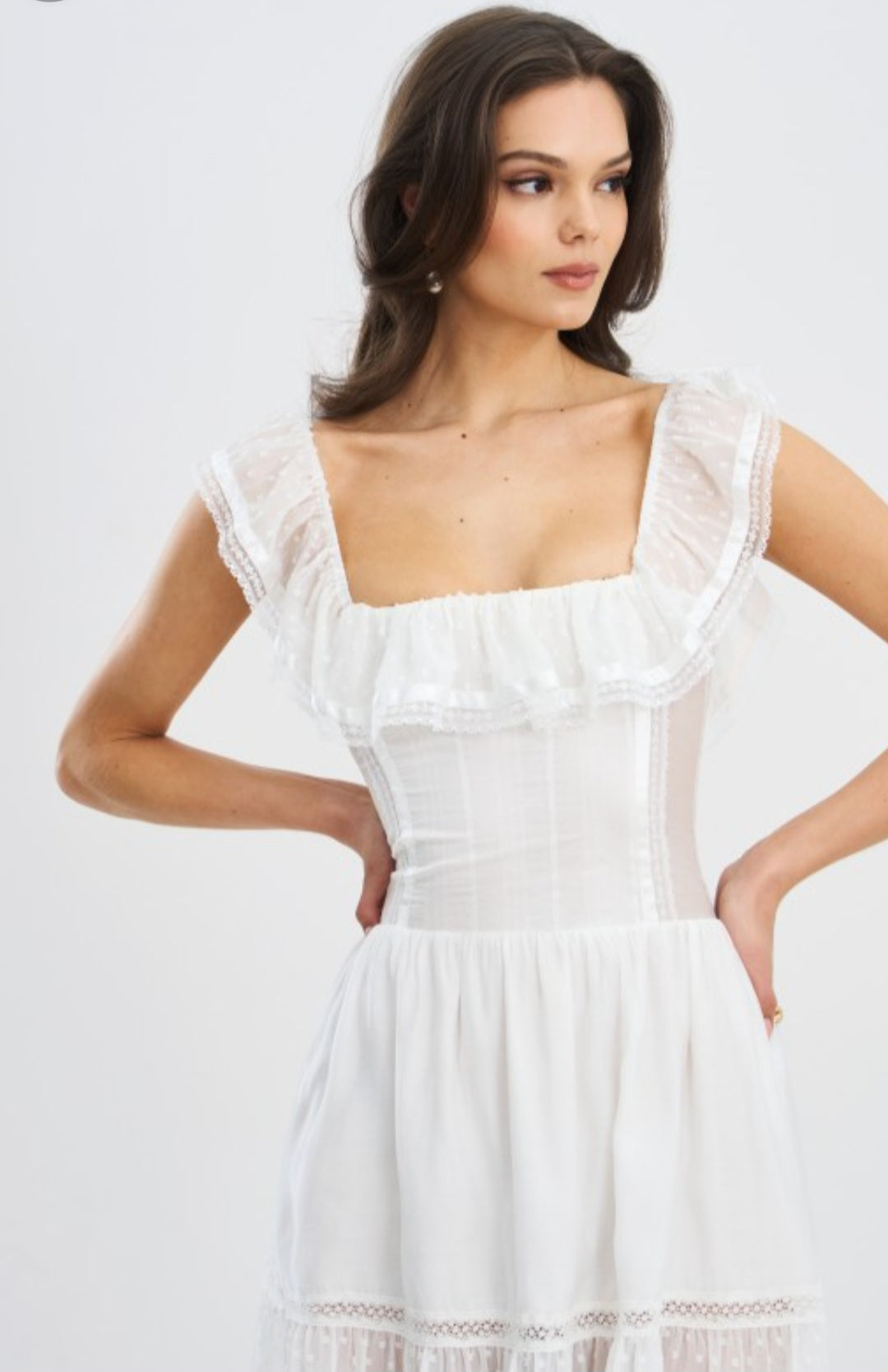 MISS CIRCLE EDEN SQUARE NECK RUFFLE MIDI DRESS