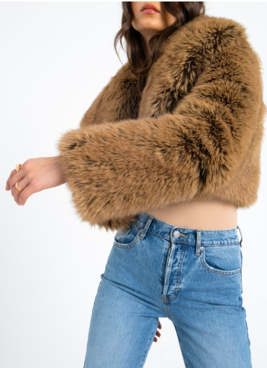 MISS CIRCLE YADAVI VEGAN FUR CROPPED JACKET