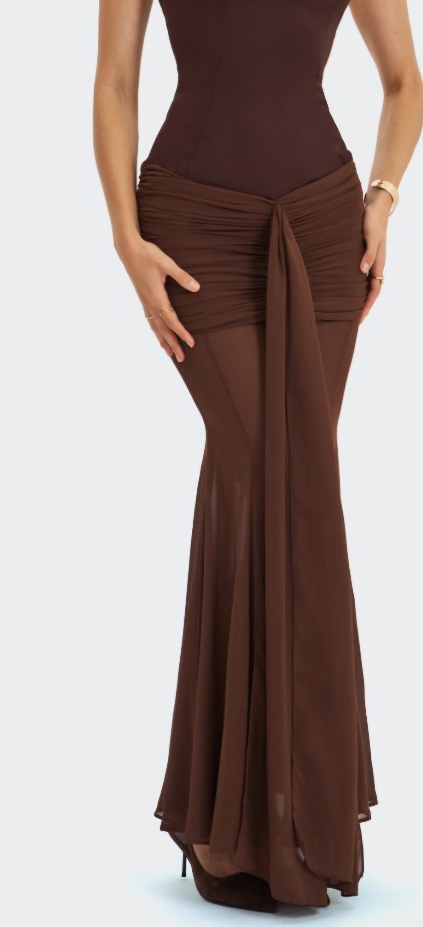 MISS CIRCLE GIOVANA STRAPLESS MESH GOWN