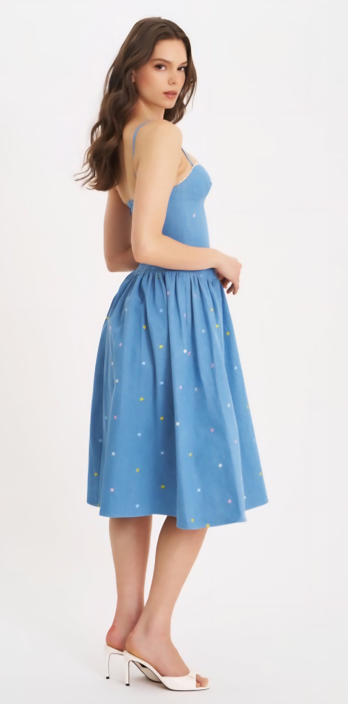 MISS CIRCLE ZADIE EMBROIDERED FLOWER MIDI DRESS
