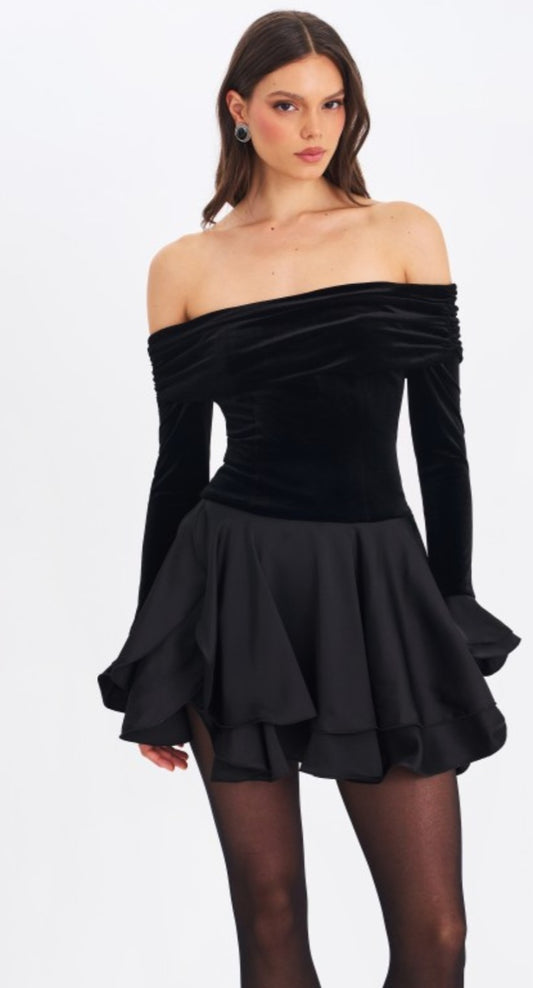 MISS CIRCLE MAGNOLIA OFF THE SHOULDER LAYERED MINI DRESS