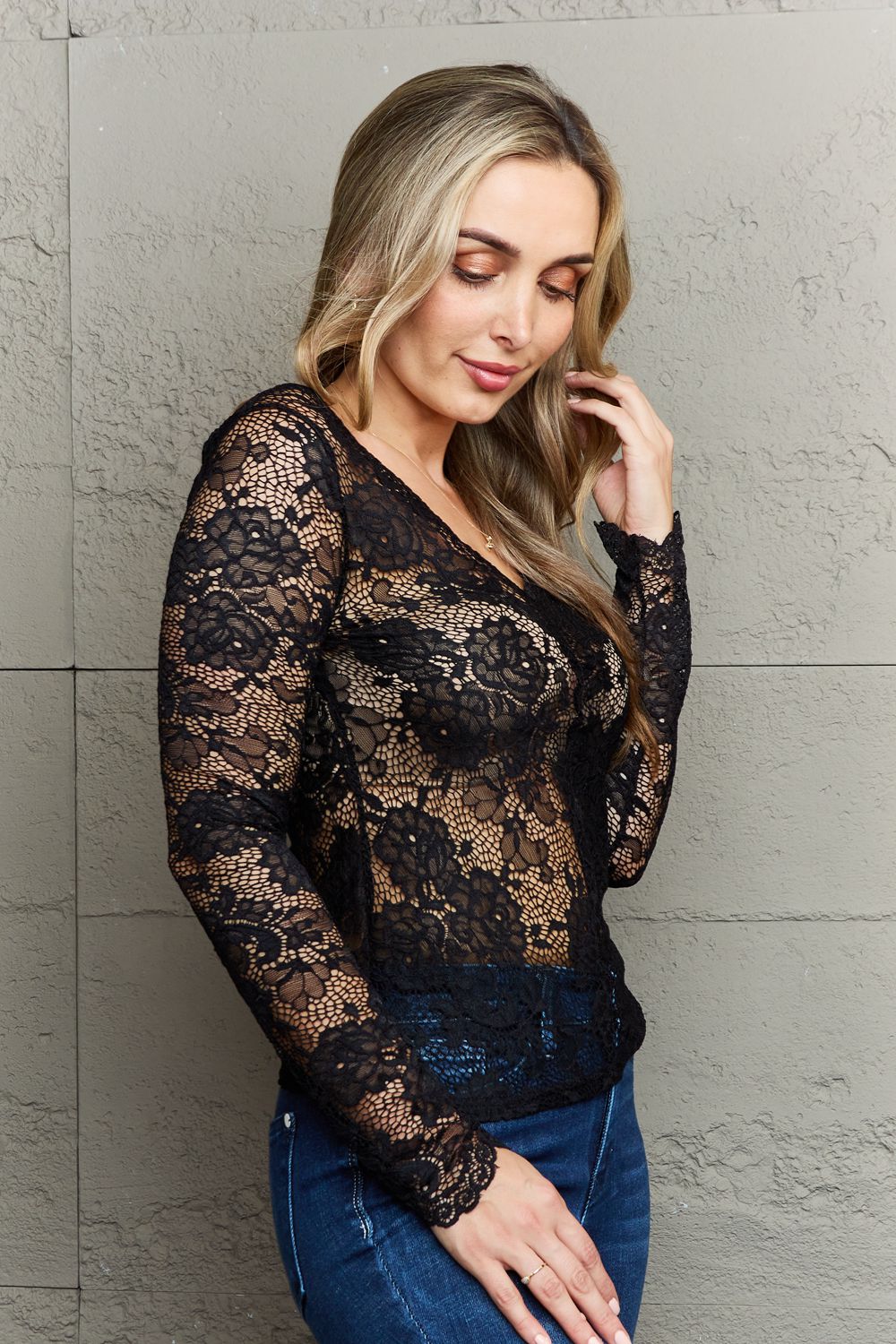 LONG SLEEVE LACE OFF THE SHOULDER TOP